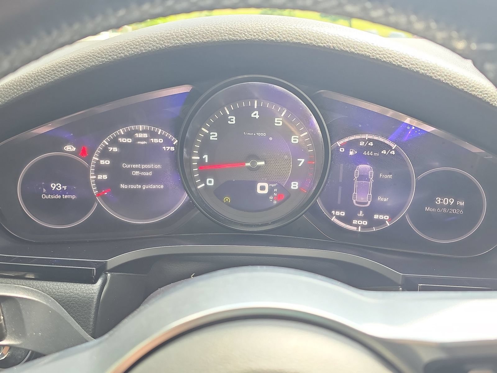 Certified 2023 Porsche Cayenne w/ Premium Package AWD/4WD image 22