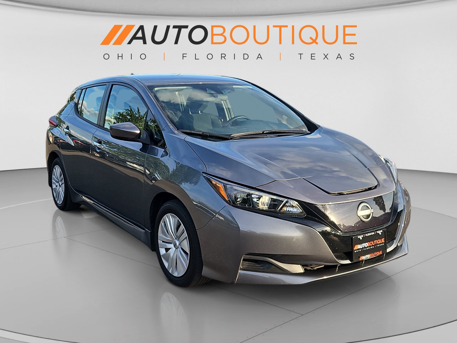 Used 2025 Nissan Leaf S FWD image 7