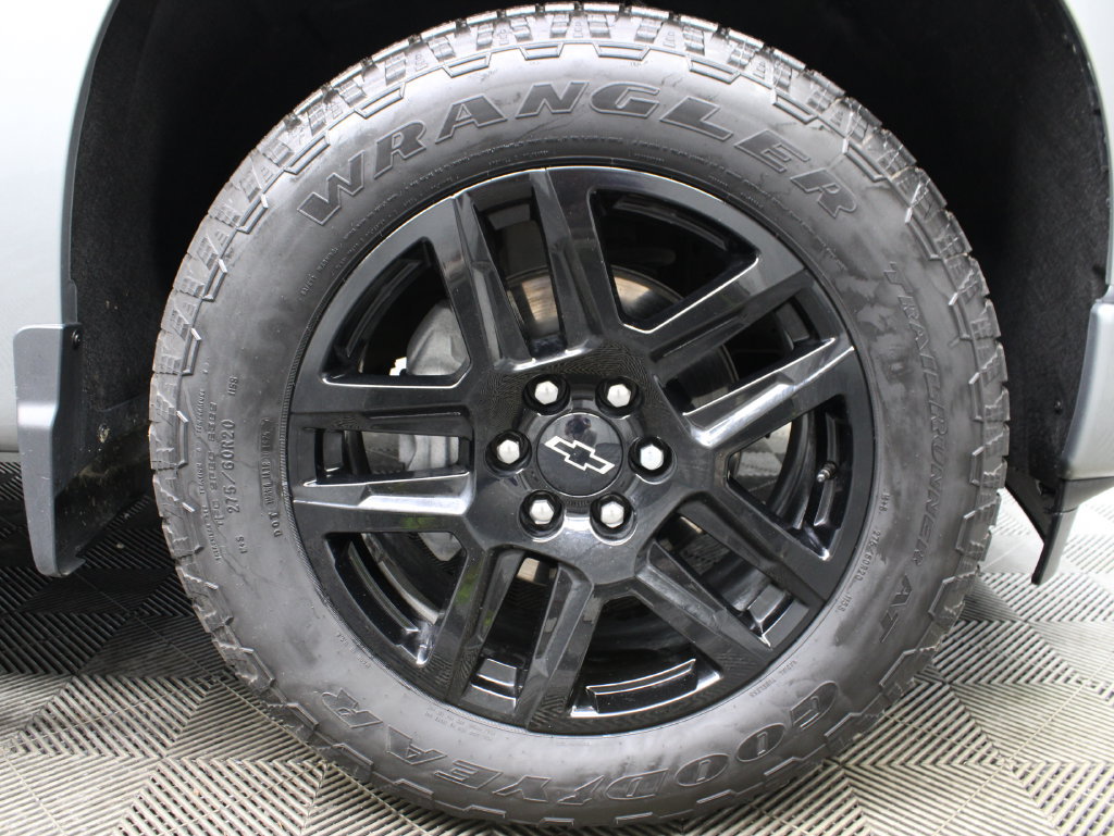 Used 2026 Chevrolet Silverado 1500 RST w/ Rally Edition AWD/4WD image 13