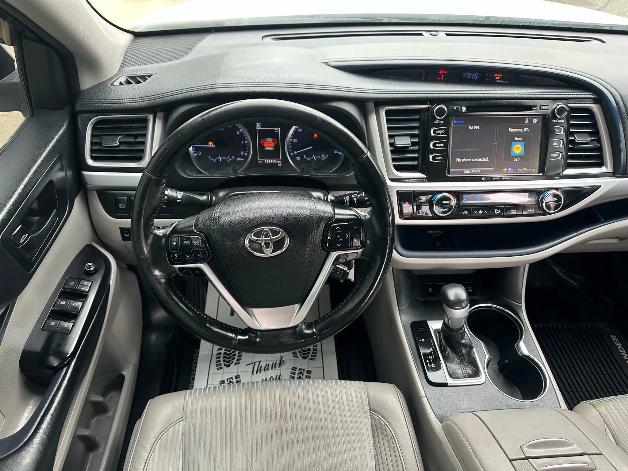 Used 2018 Toyota Highlander Plus AWD/4WD image 10