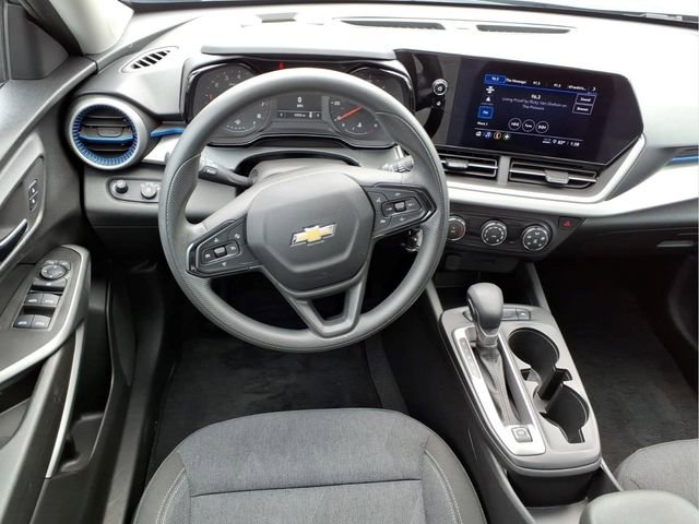 Used 2024 Chevrolet Trax LS FWD image 18