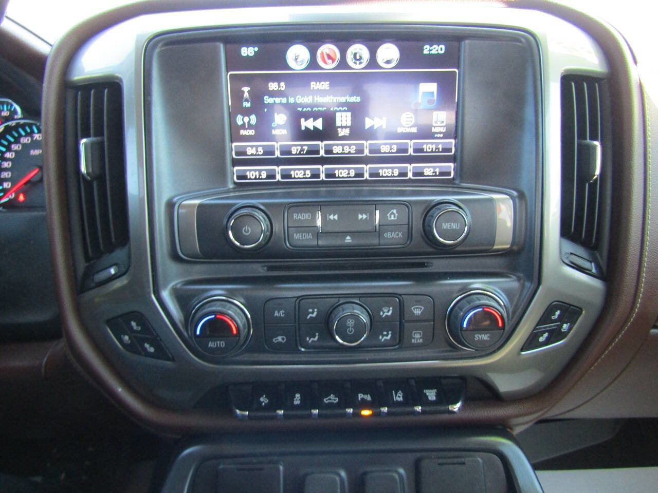 Used 2019 Chevrolet Silverado 2500 High Country w/ Duramax Plus Package image 14