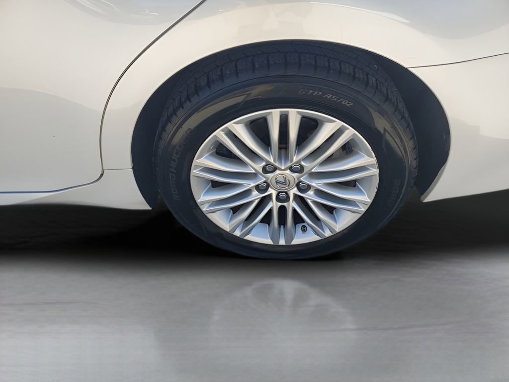 Used 2016 Lexus ES 350 w/ Premium Package w/Wood Trim image 19