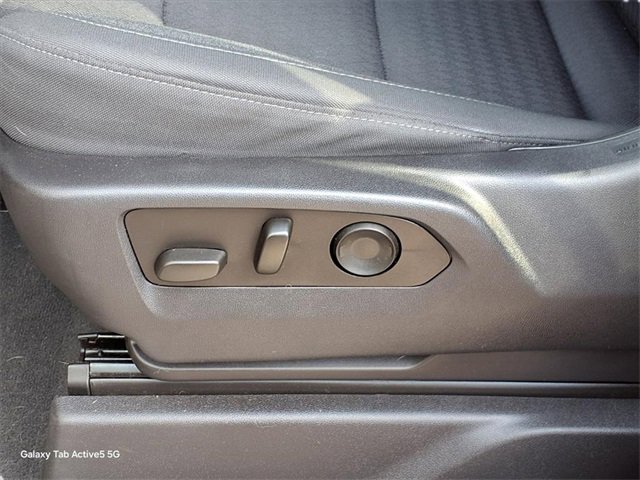 Used 2023 Chevrolet Silverado 1500 Custom image 22