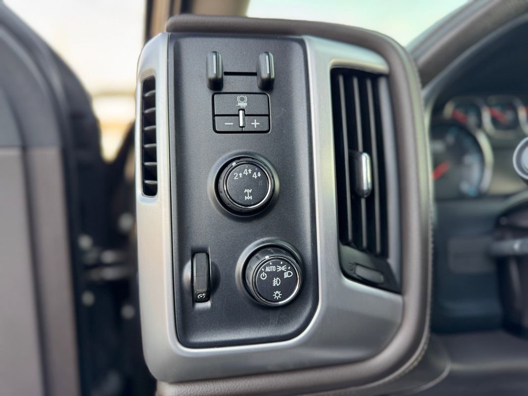 Used 2019 GMC Sierra 2500 SLT w/ Duramax Plus Package image 19