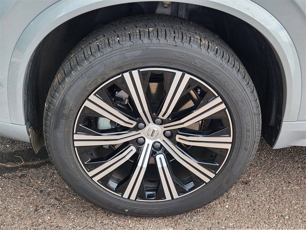 Used 2025 Volvo XC90 B6 Plus w/ Protection Package Premier image 25