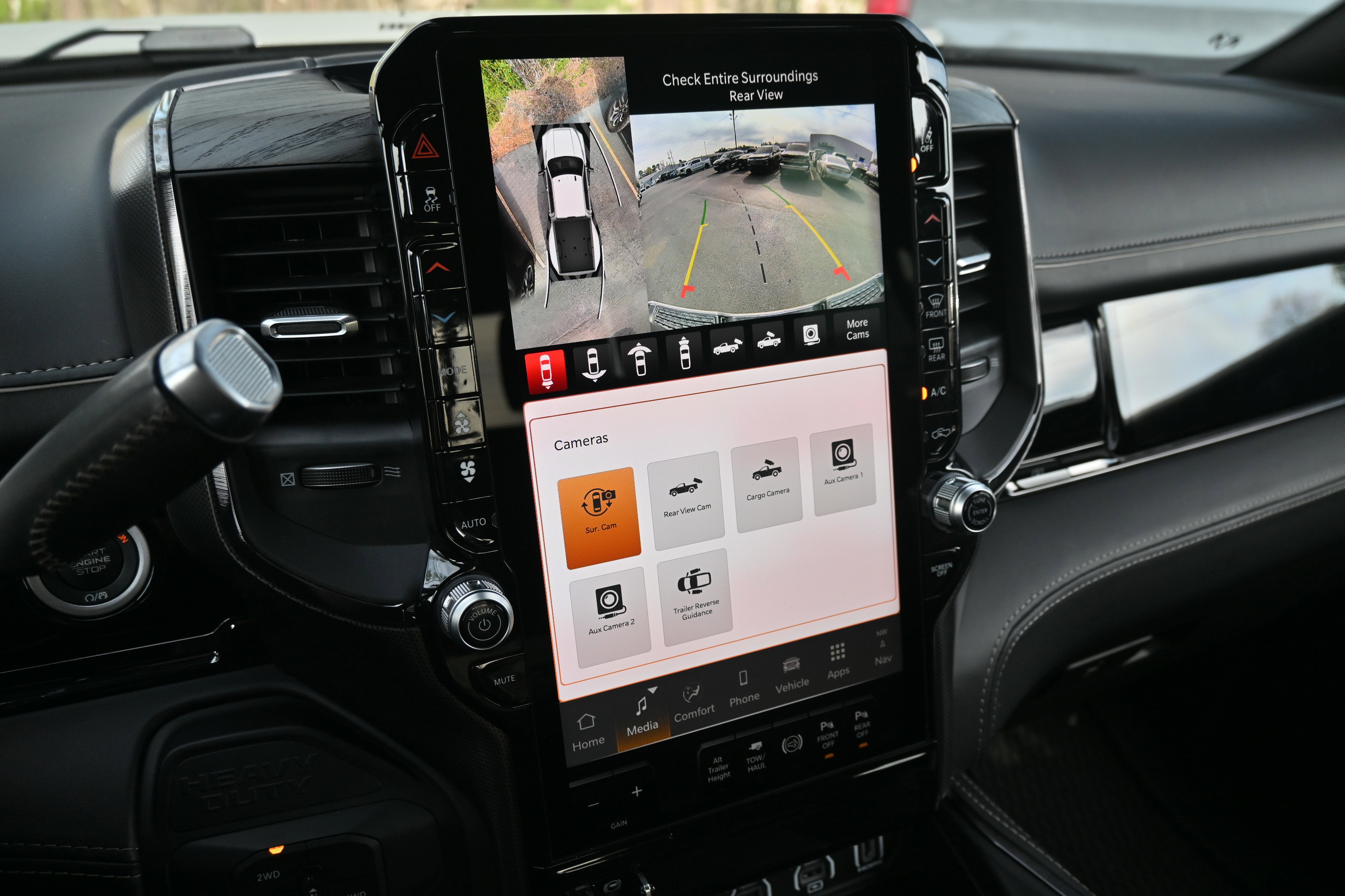 Used 2025 RAM 3500 Limited image 15