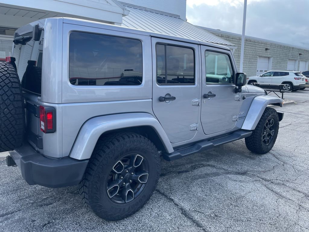 Certified 2017 Jeep Wrangler Unlimited Sahara AWD/4WD image 3