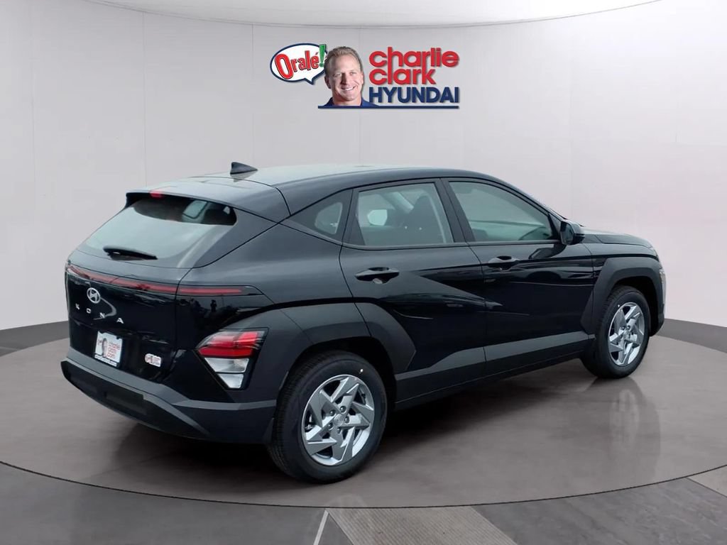 New 2026 Hyundai Kona SE FWD image 5
