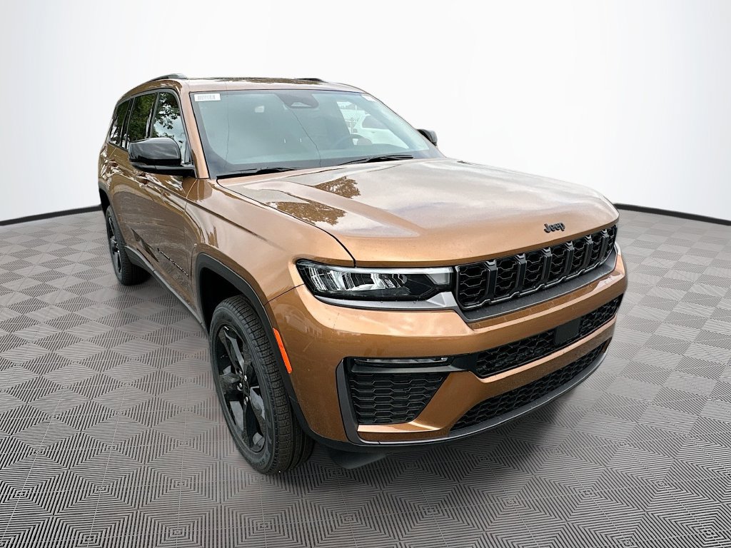New 2026 Jeep Grand Cherokee L Limited w/ Limited Altitude Package AWD/4WD image 2