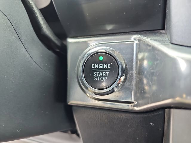 Used 2021 Ford F150 Lariat w/ Equipment Group 502A High image 28