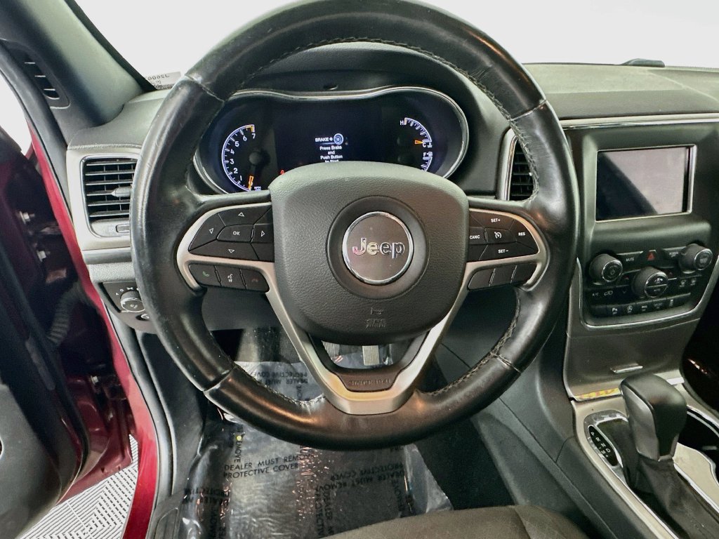 Used 2019 Jeep Grand Cherokee Laredo AWD/4WD image 16
