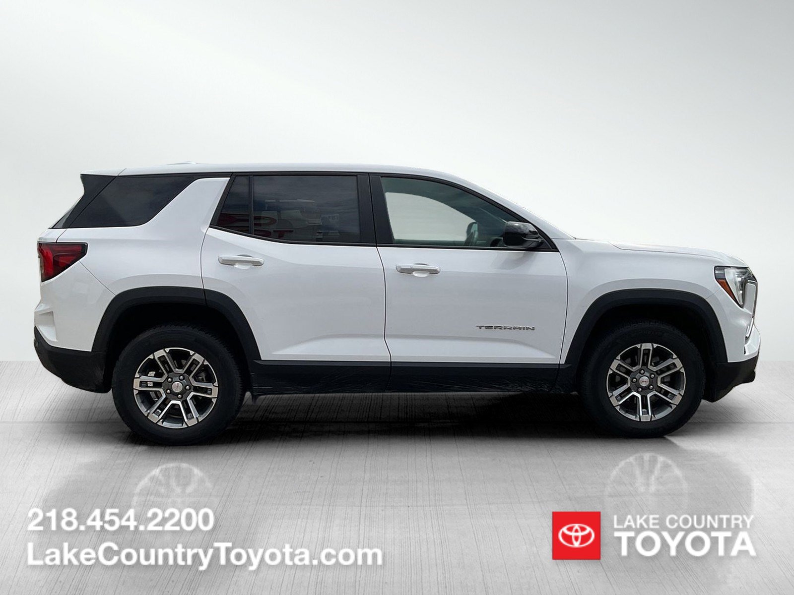 Used 2025 GMC Terrain Elevation AWD/4WD image 6