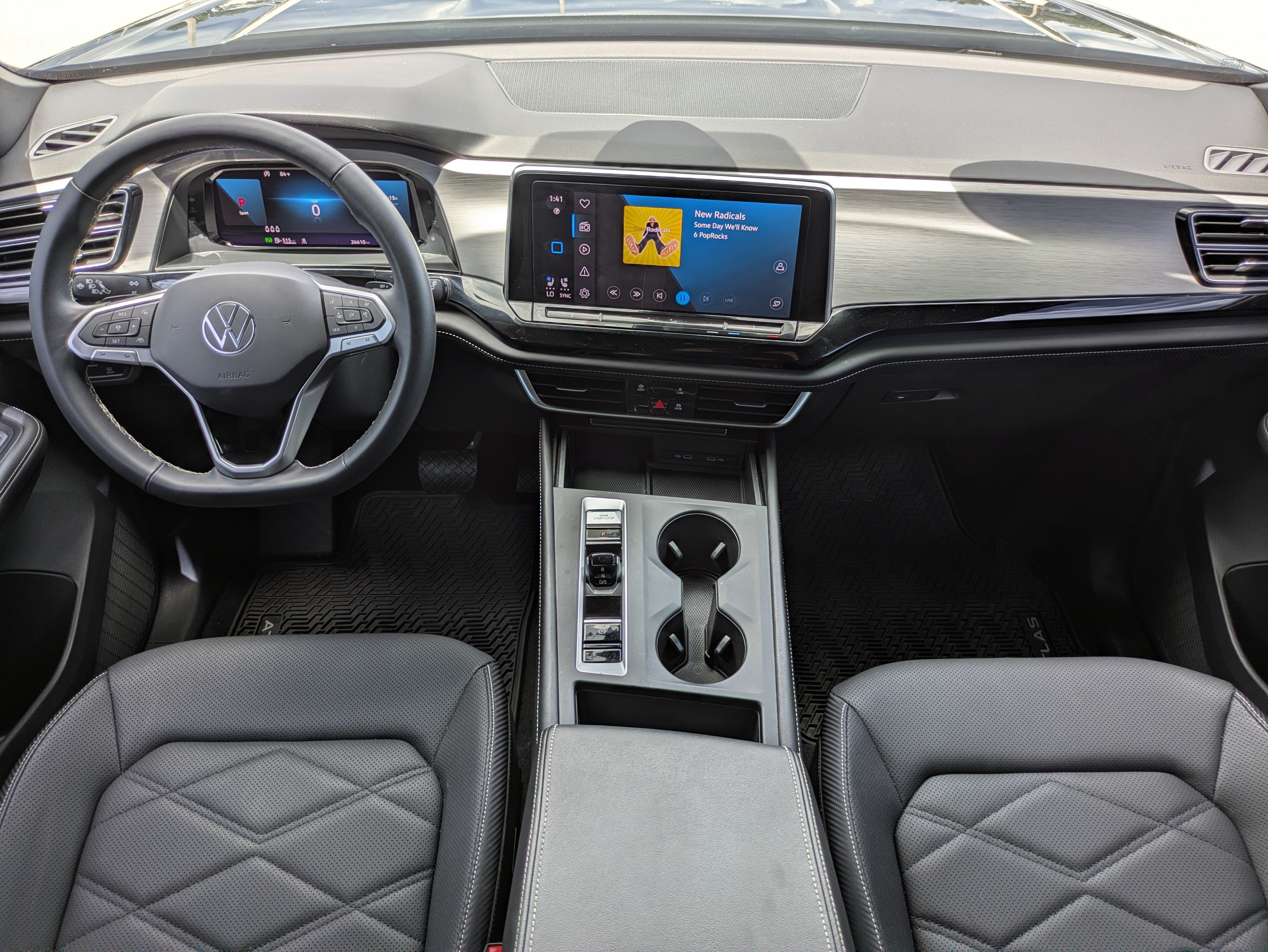 Used 2024 Volkswagen Atlas Cross Sport SE FWD image 15