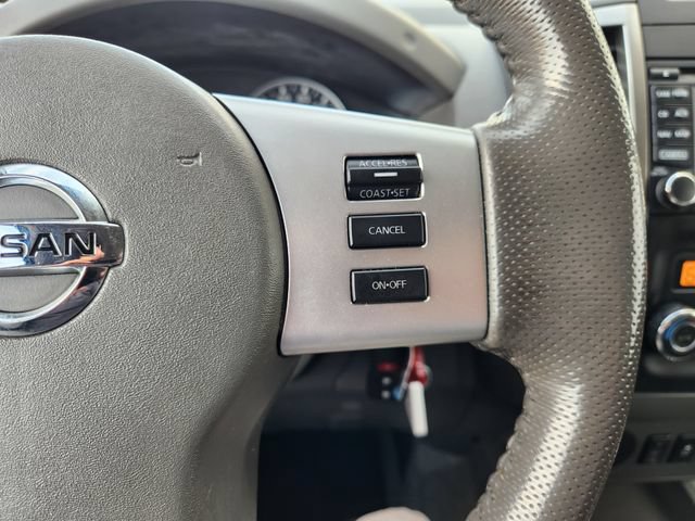 Used 2015 Nissan Frontier SL RWD image 29