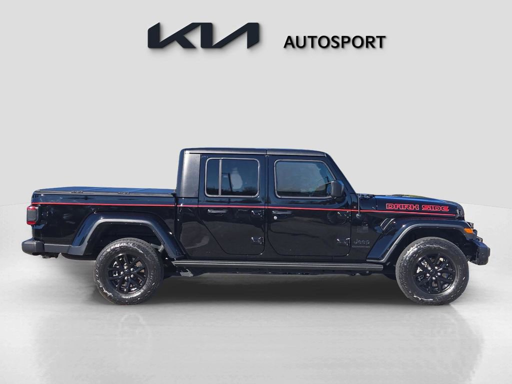 Used 2022 Jeep Gladiator Sport image 7
