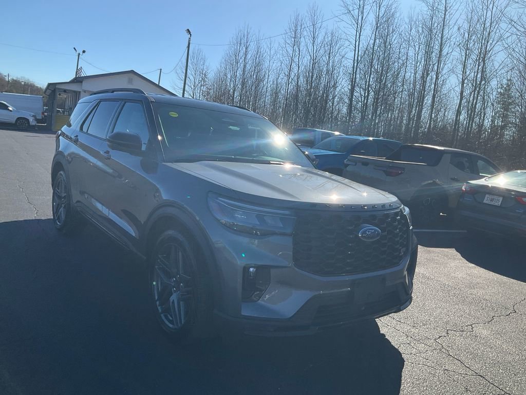 New 2026 Ford Explorer ST image 3
