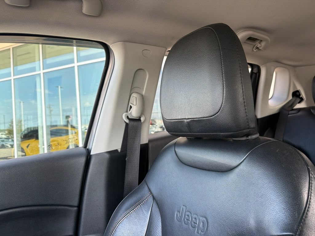 Used 2019 Jeep Compass Limited FWD image 24
