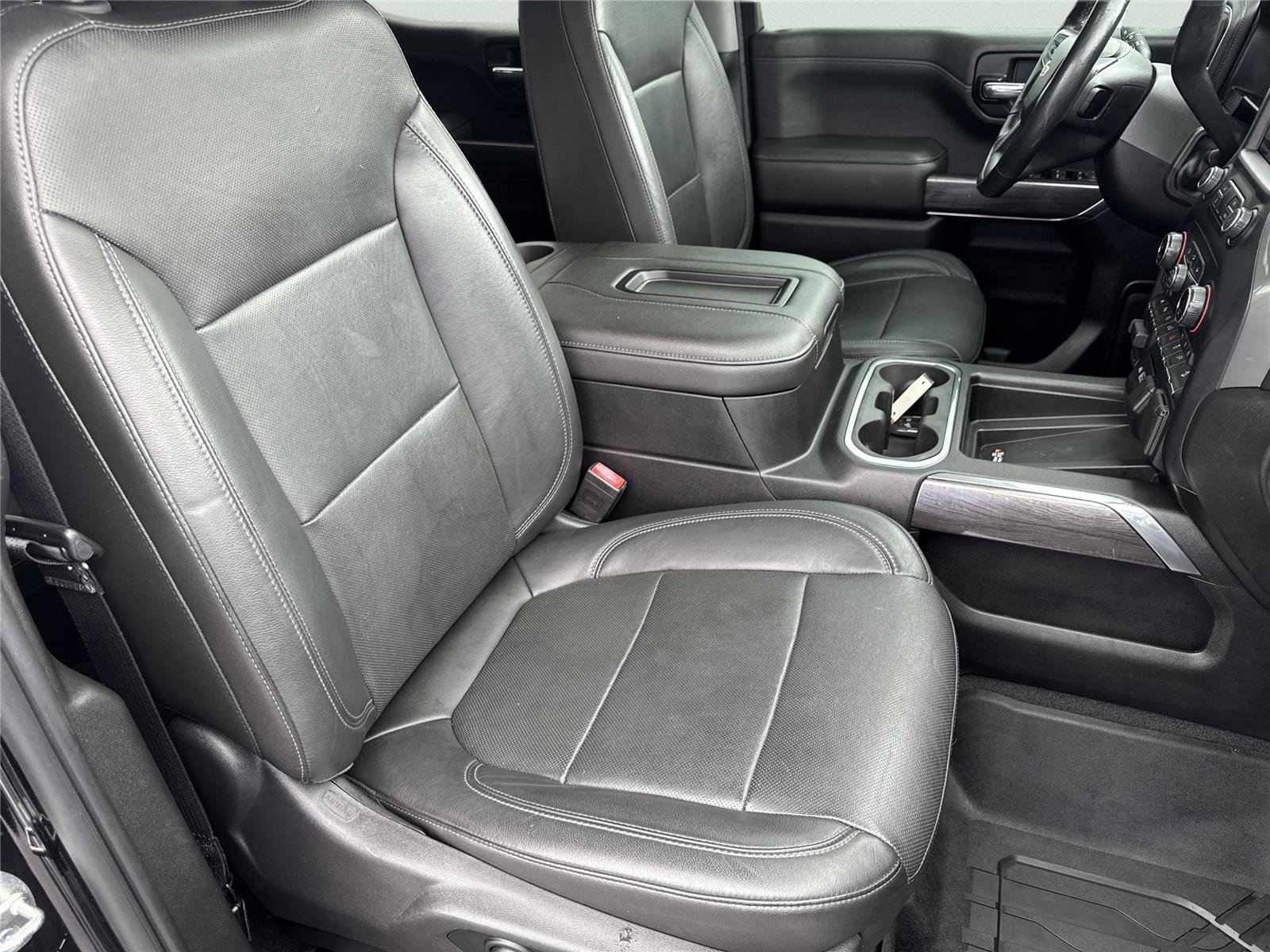 Used 2019 Chevrolet Silverado 1500 LTZ w/ LTZ Premium Package AWD/4WD image 34