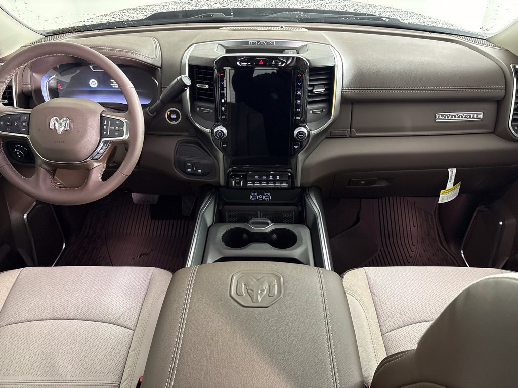 New 2027 RAM 3500 Laramie AWD/4WD image 16