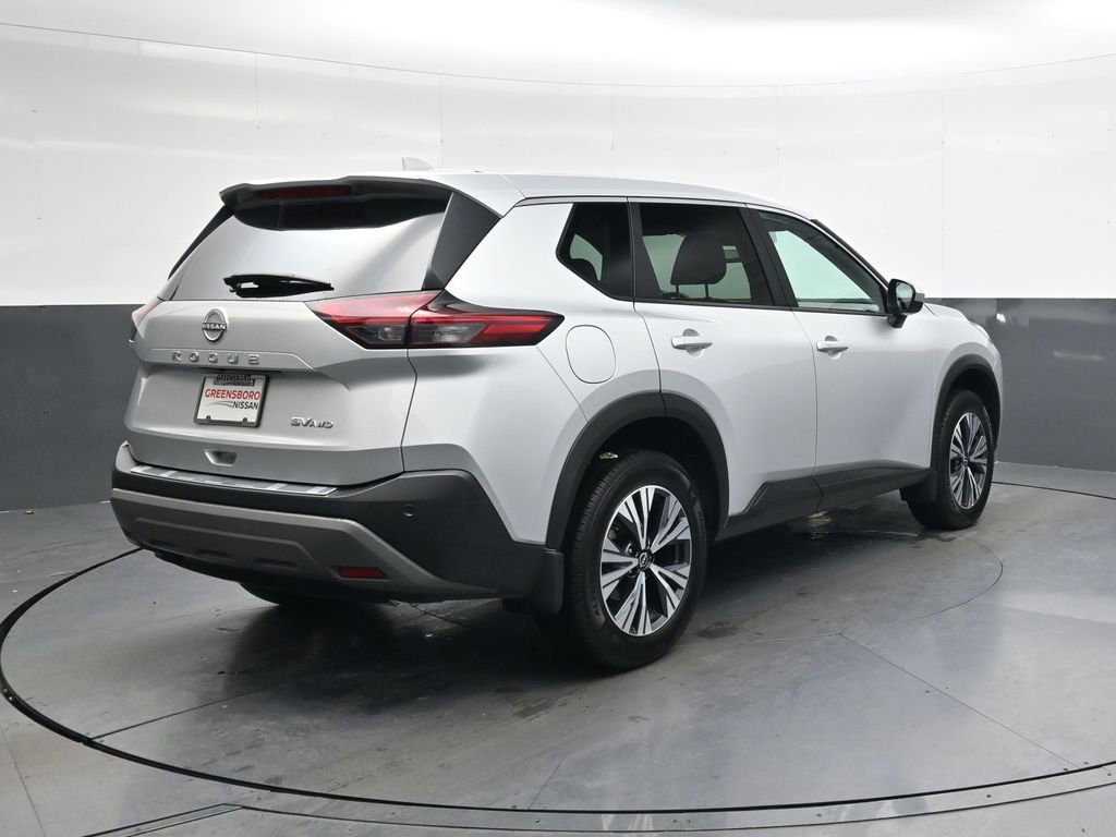 Used 2023 Nissan Rogue SV image 4