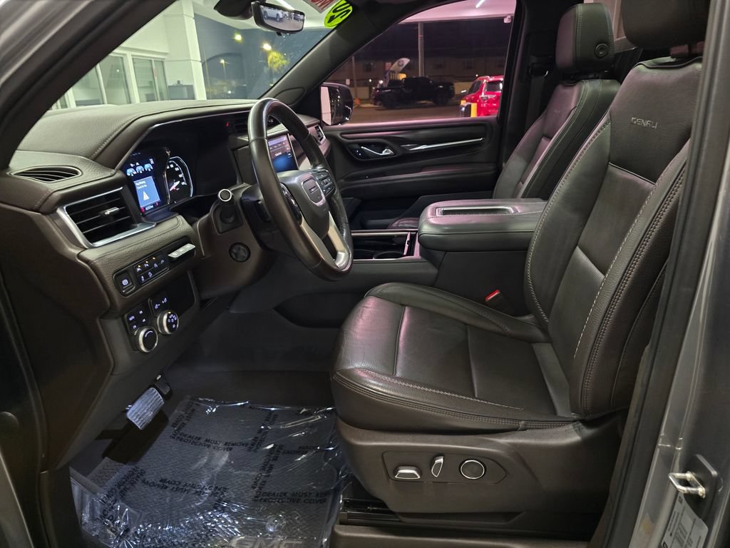 Used 2021 GMC Yukon Denali AWD/4WD image 18