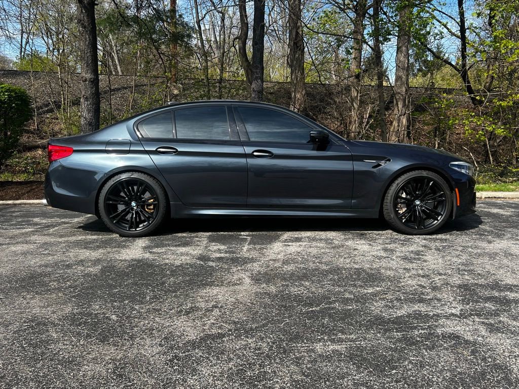 Used 2018 BMW M5 image 8