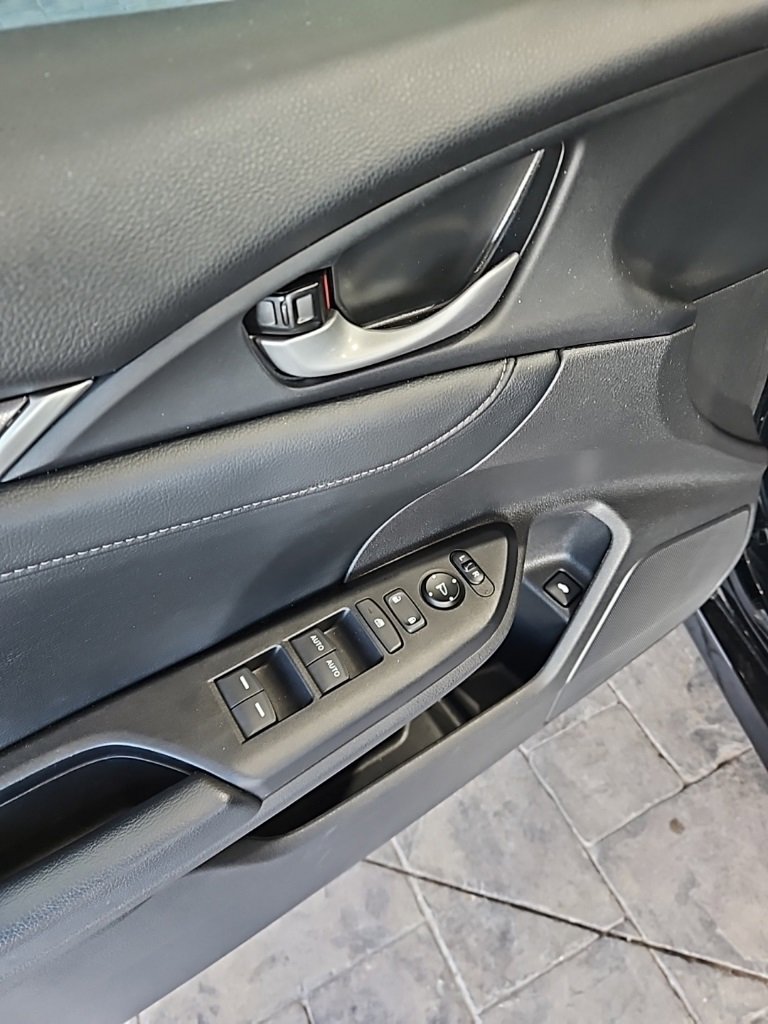 Used 2020 Honda Civic EX-L image 26