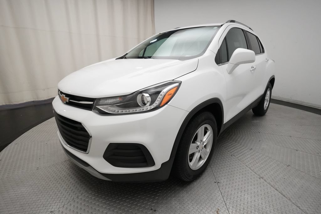 Used 2018 Chevrolet Trax LT w/ LT Convenience Package FWD image 12