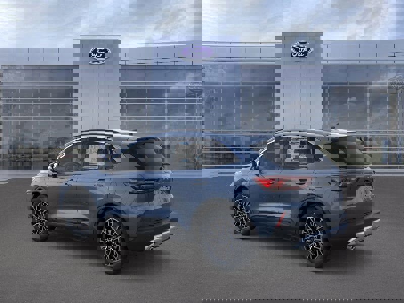 New 2026 Ford Escape SE image 4