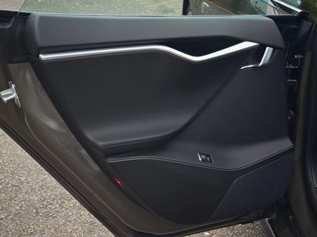 Used 2015 Tesla Model S P90D AWD/4WD image 51
