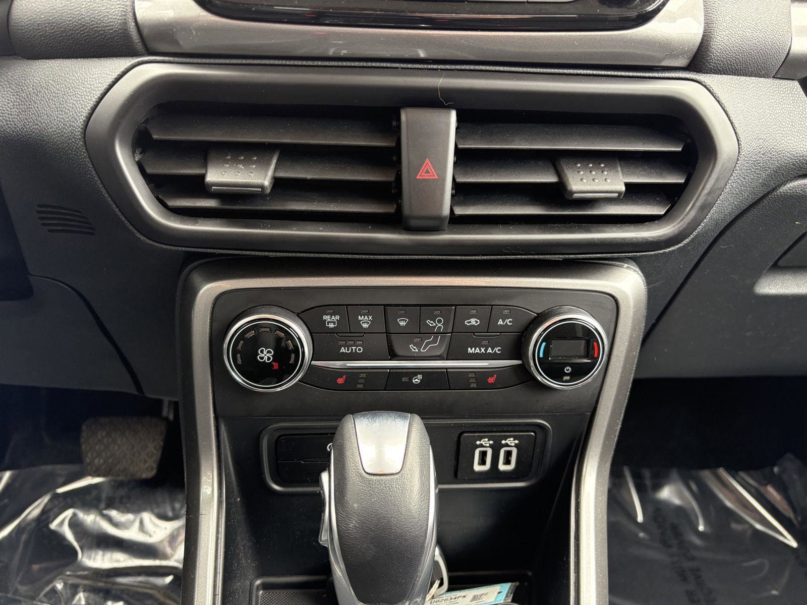 Certified 2020 Ford EcoSport SES w/ SES Black Appearance Package image 15