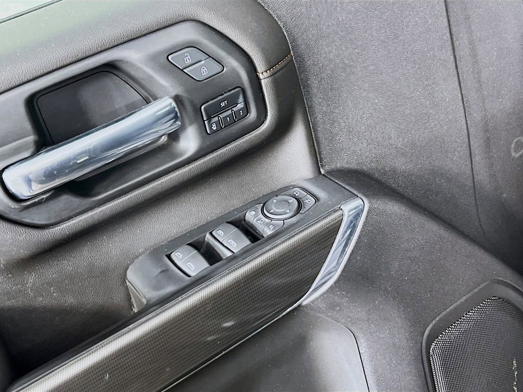 Certified 2023 GMC Sierra 3500 AT4 w/ Gooseneck/5TH Wheel Package image 17