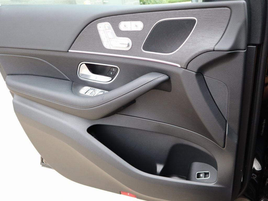 Certified 2025 Mercedes-Benz GLE 450 4MATIC image 38