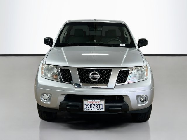 Used 2014 Nissan Frontier SV w/ SV Value Truck Package RWD image 2