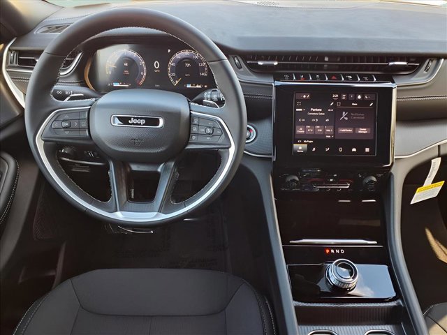 New 2025 Jeep Grand Cherokee Laredo X w/ Luxury Tech Group I image 12