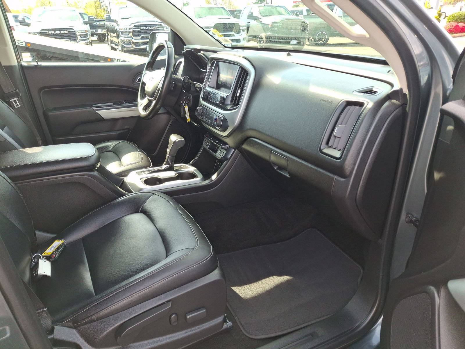 Used 2017 Chevrolet Colorado LT w/ Luxury Package, Chrome AWD/4WD image 23