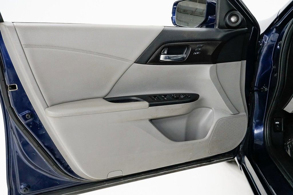 Used 2015 Honda Accord EX-L image 7