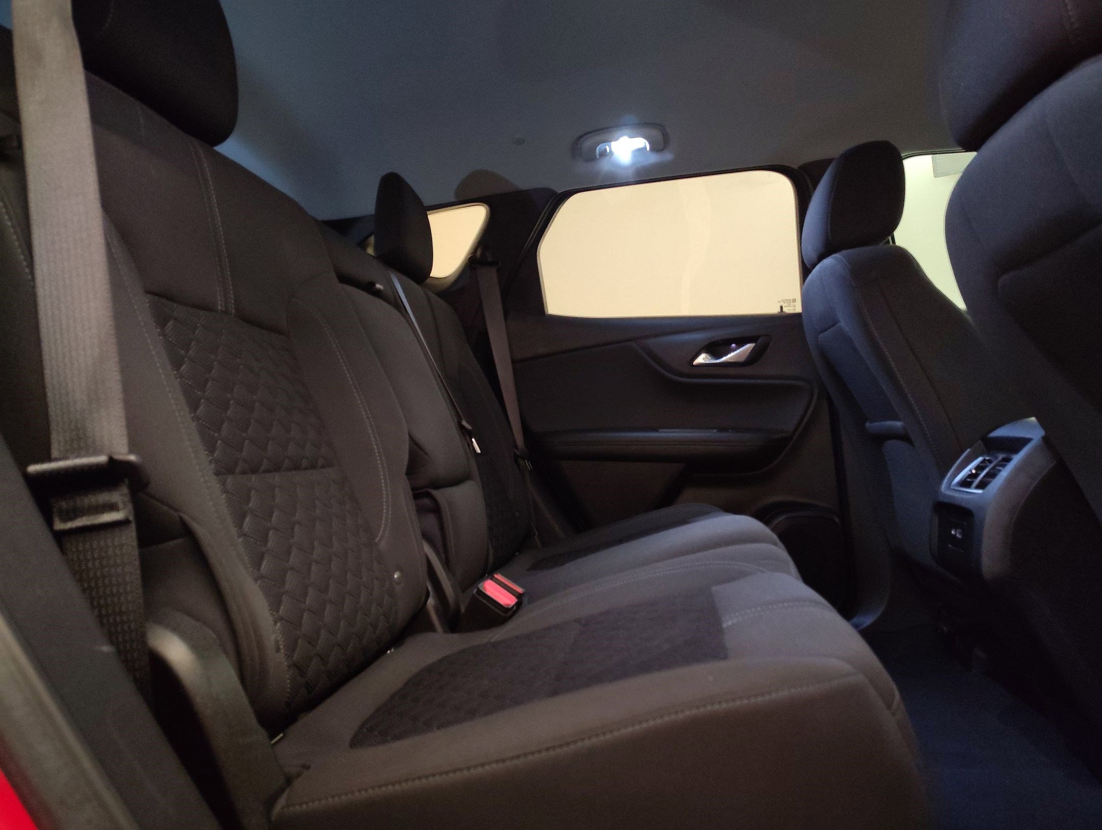 Used 2020 Chevrolet Blazer LT image 28