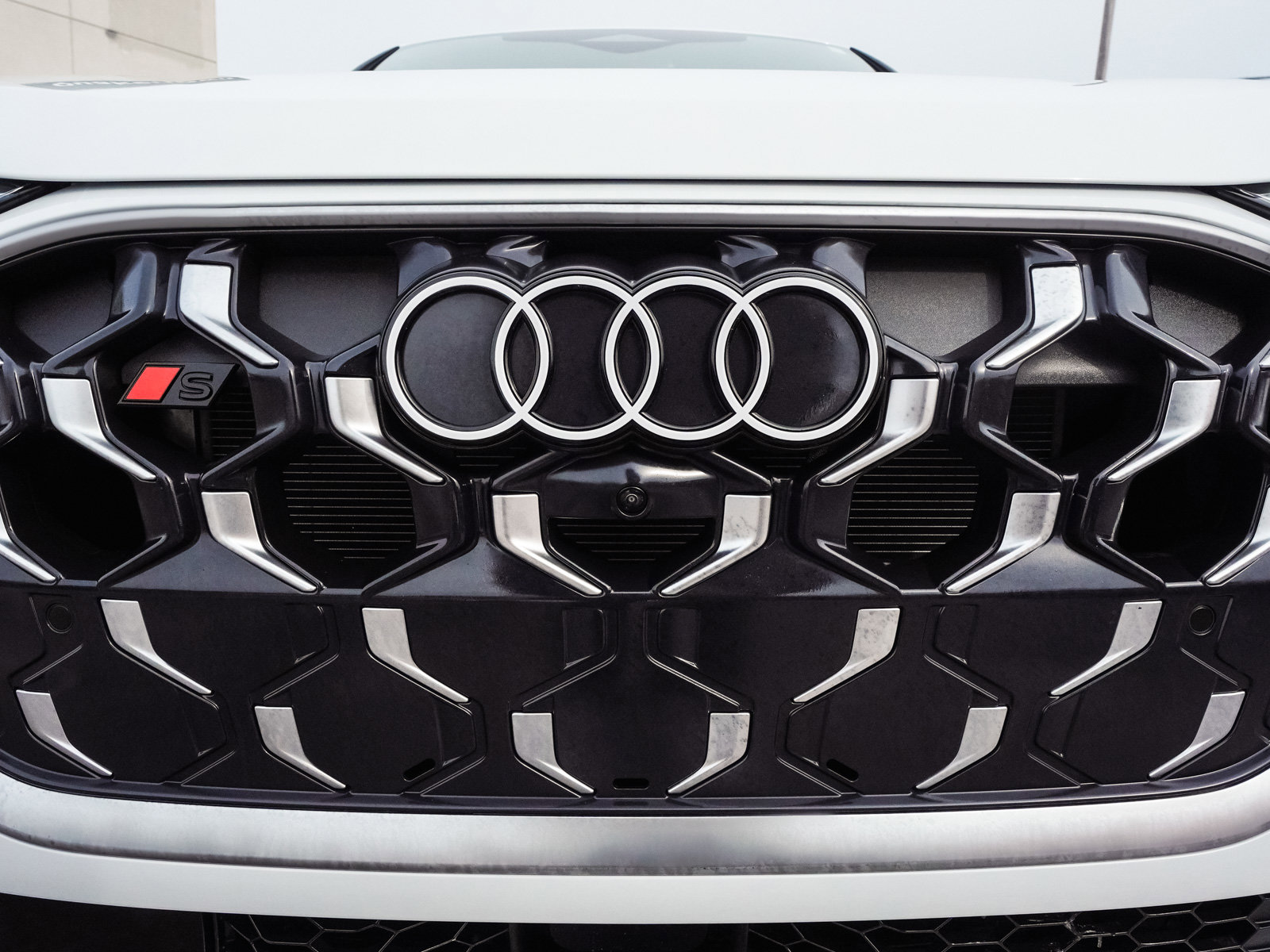 Used 2025 Audi SQ5 Premium Plus w/ Premium Plus Package image 50