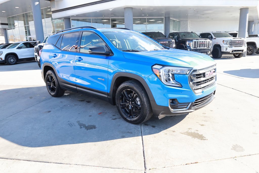 Used 2024 GMC Terrain AT4 w/ Infotainment Package II image 8