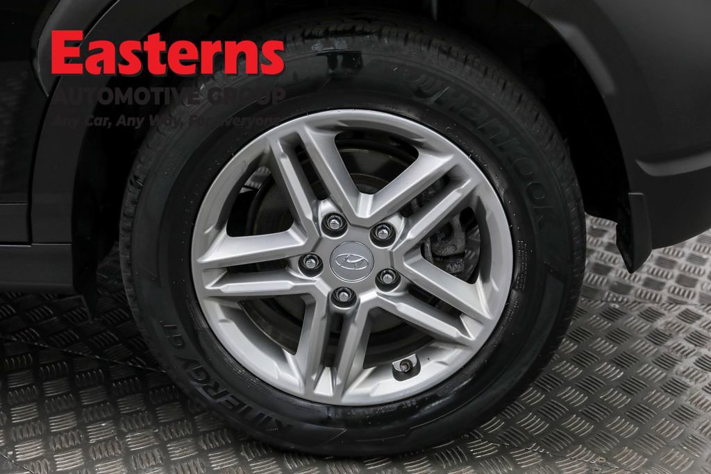 Used 2022 Hyundai Kona SE w/ Winter Weather Package image 57