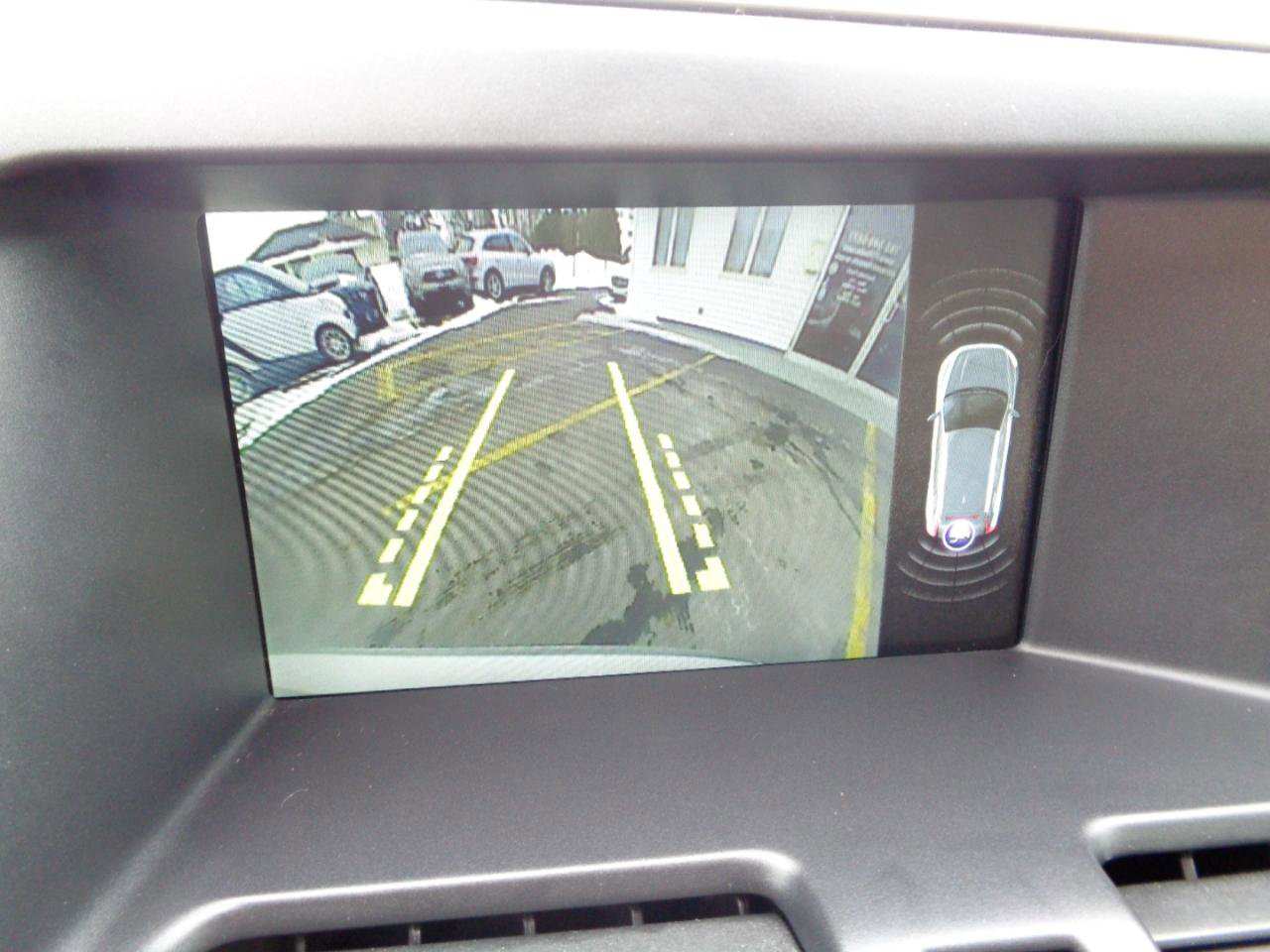 Used 2016 Volvo XC60 T5 Platinum w/ Protection Package FWD image 33