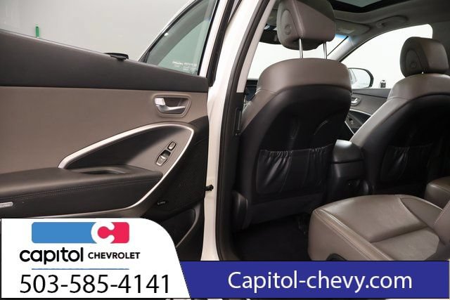 Used 2016 Hyundai Santa Fe Limited w/ Option Group 04 AWD/4WD image 37