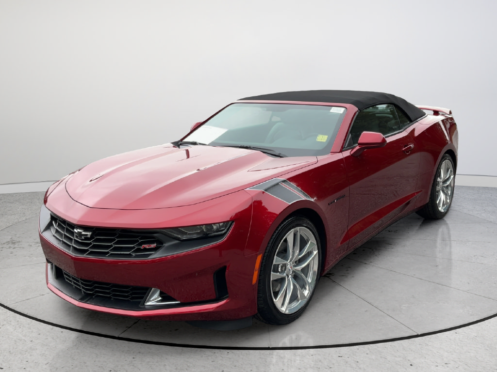 Used 2024 Chevrolet Camaro LT w/ Design Package 1 RWD image 5
