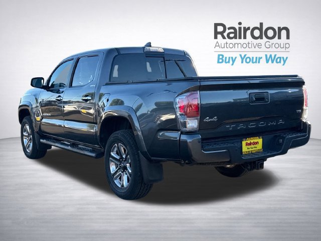 Used 2017 Toyota Tacoma Limited w/ Tow Package AWD/4WD image 5
