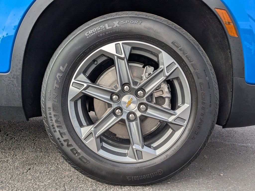 Used 2025 Chevrolet Blazer LT image 11