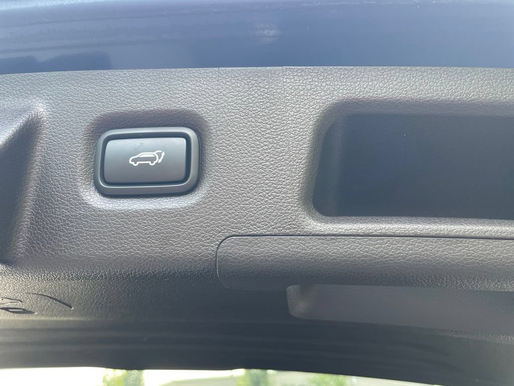 Used 2020 Hyundai Santa Fe Limited w/ Cargo Package AWD/4WD image 29