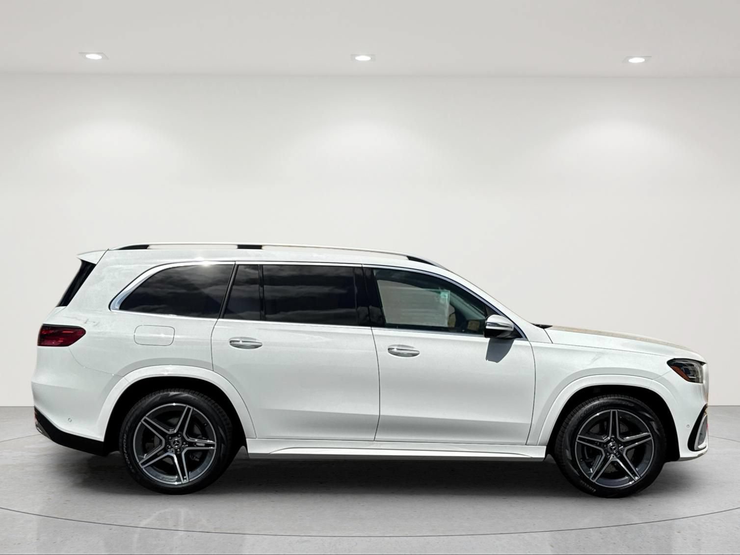 New 2026 Mercedes-Benz GLS 450 4MATIC image 7