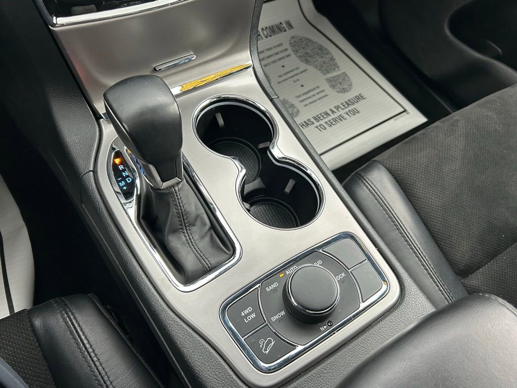 Used 2022 Jeep Grand Cherokee Laredo X image 31